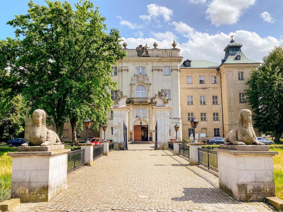 Hotel Zamek Krolewski W Rydzynie Rydzyna Exterior photo
